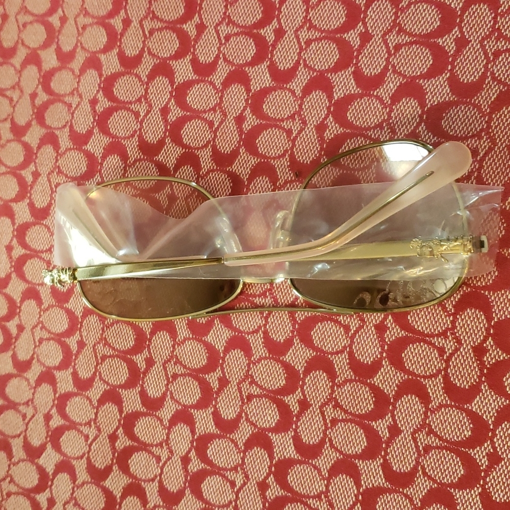 Signature Front Sunglasses - Picture 5 of 12